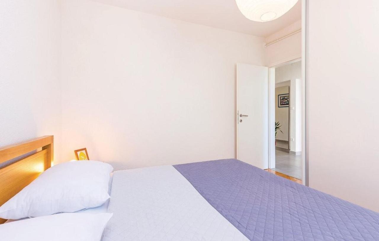 Big White Apartment Нови-Винодолски Экстерьер фото